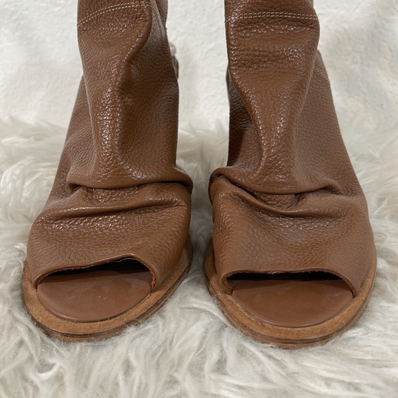 KELSI DAGGER BROOKLYN Metro Brown Peep Toe Ankle Block Heeled Booties Size 9 - Picture 3 of 11